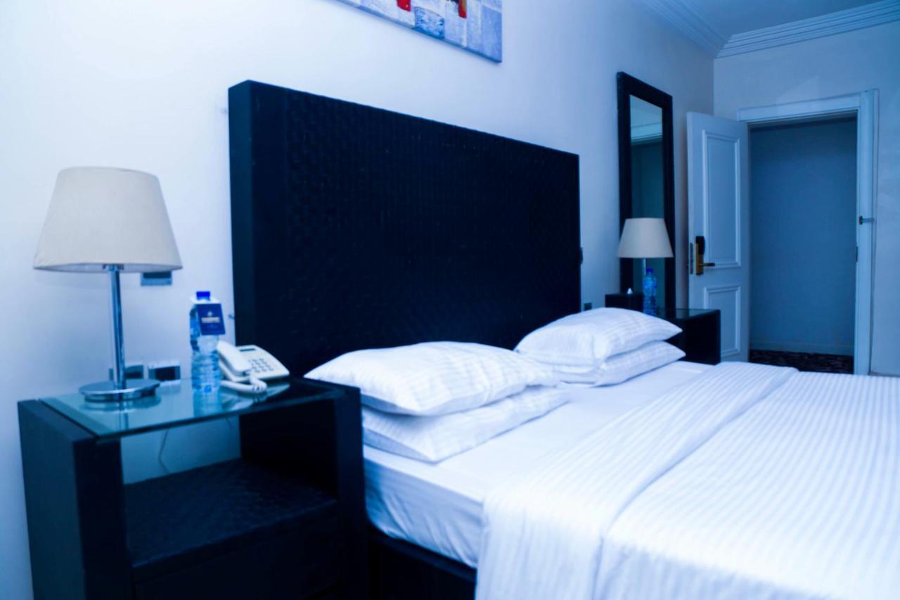 Summerset Continental Hotel Gana Mobushipe Esterno foto