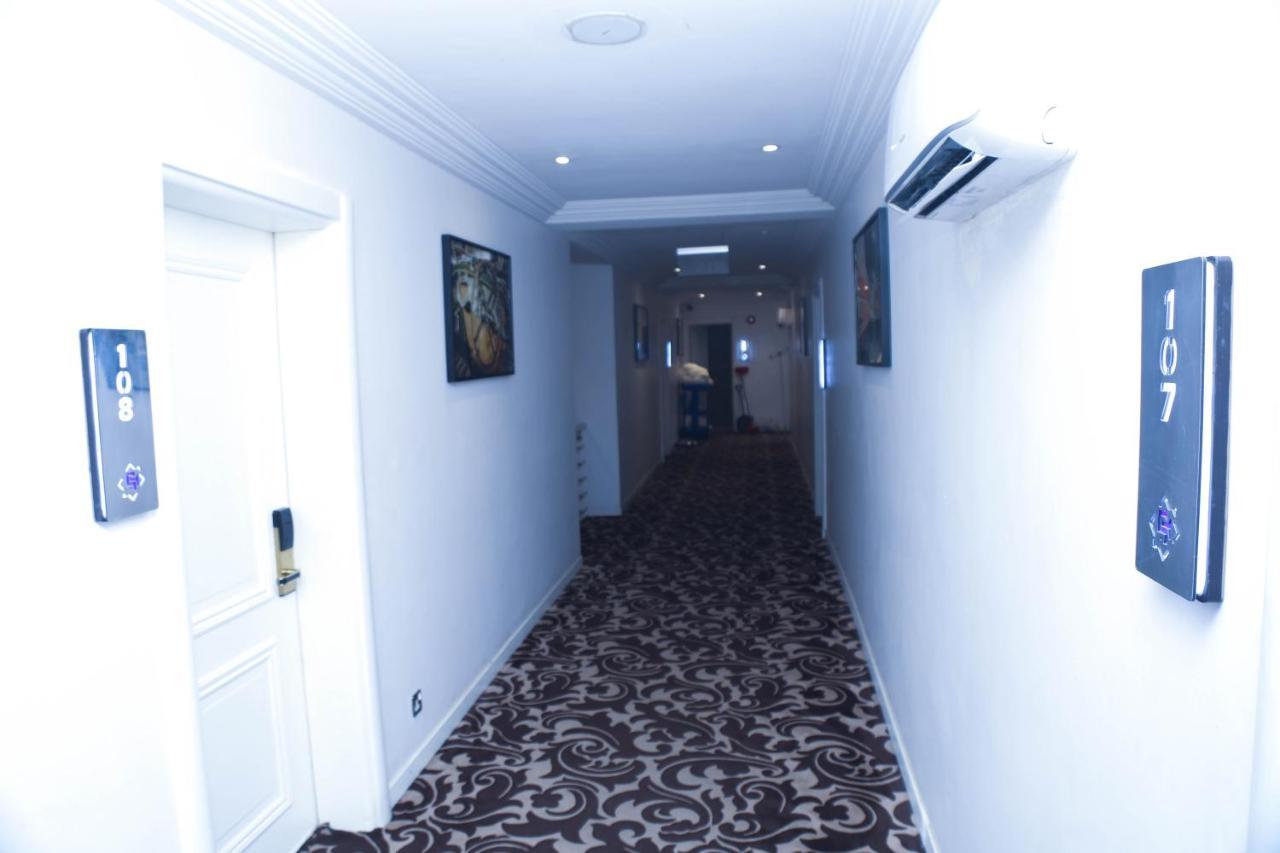 Summerset Continental Hotel Gana Mobushipe Esterno foto
